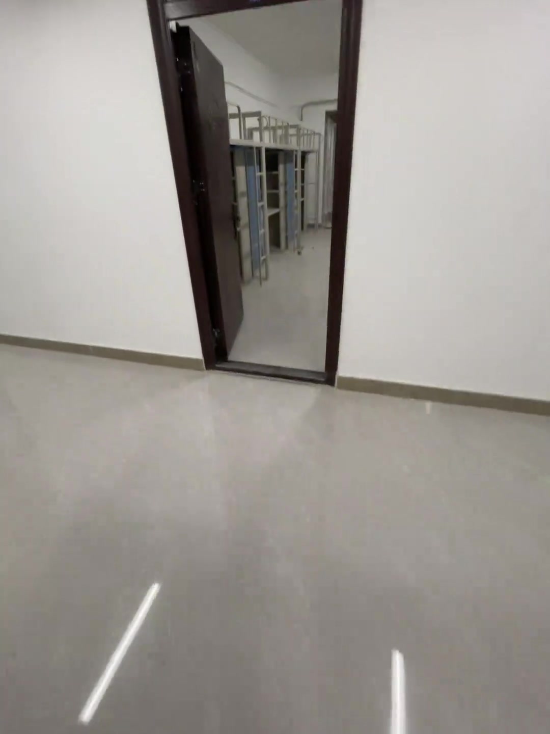 中间还能放个我们宿舍！