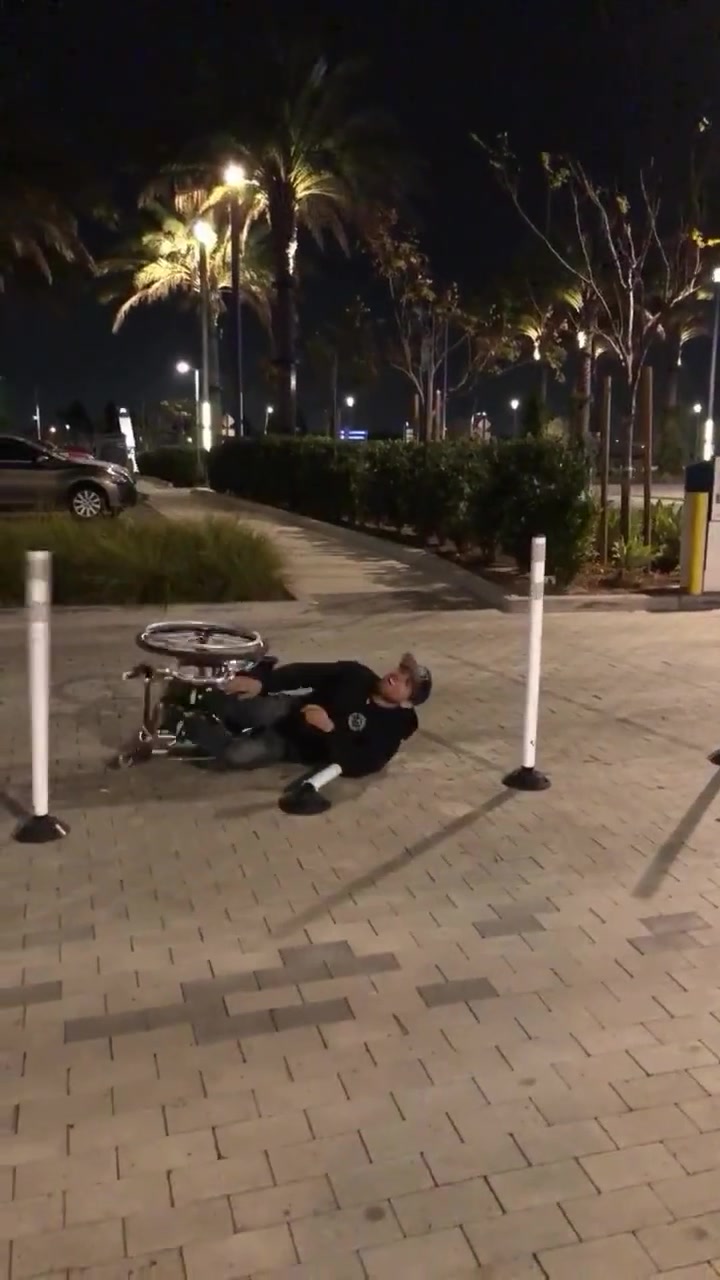 轮椅也是跟对人了，玩了把刺激的