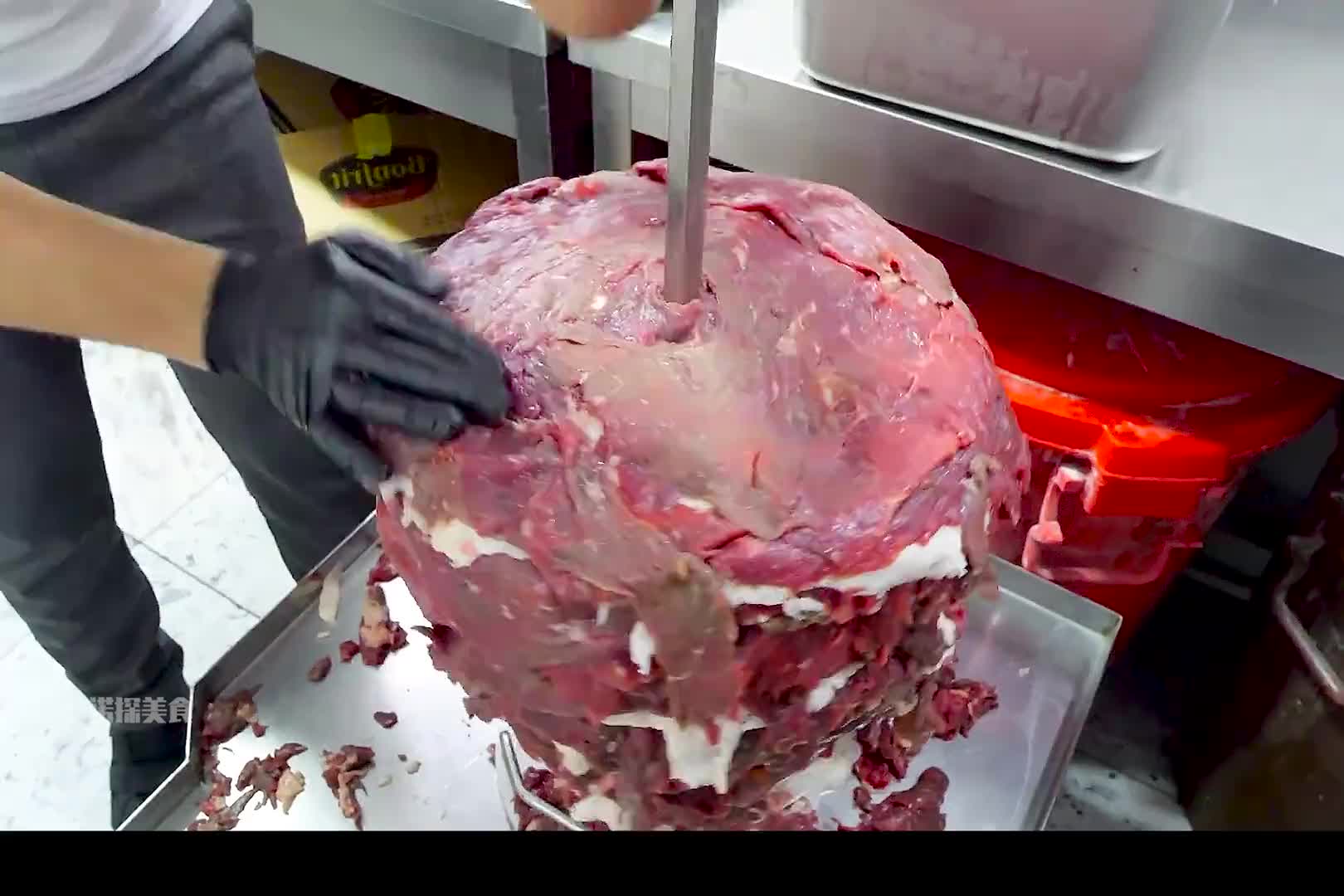 全球烤肉哪家强土耳其旋转烤肉称霸王！