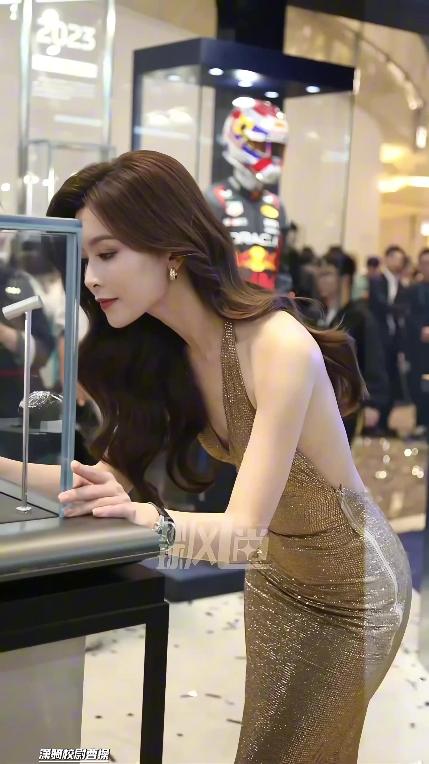 文咏珊除了有点单薄意外，其他都特别好！