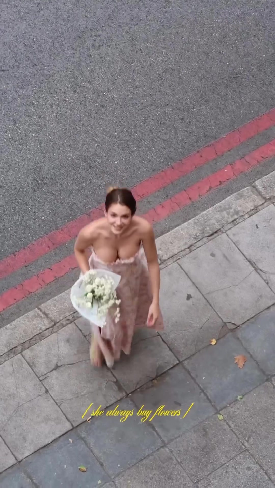 新娘好看是好看，但裙子看起来好危险