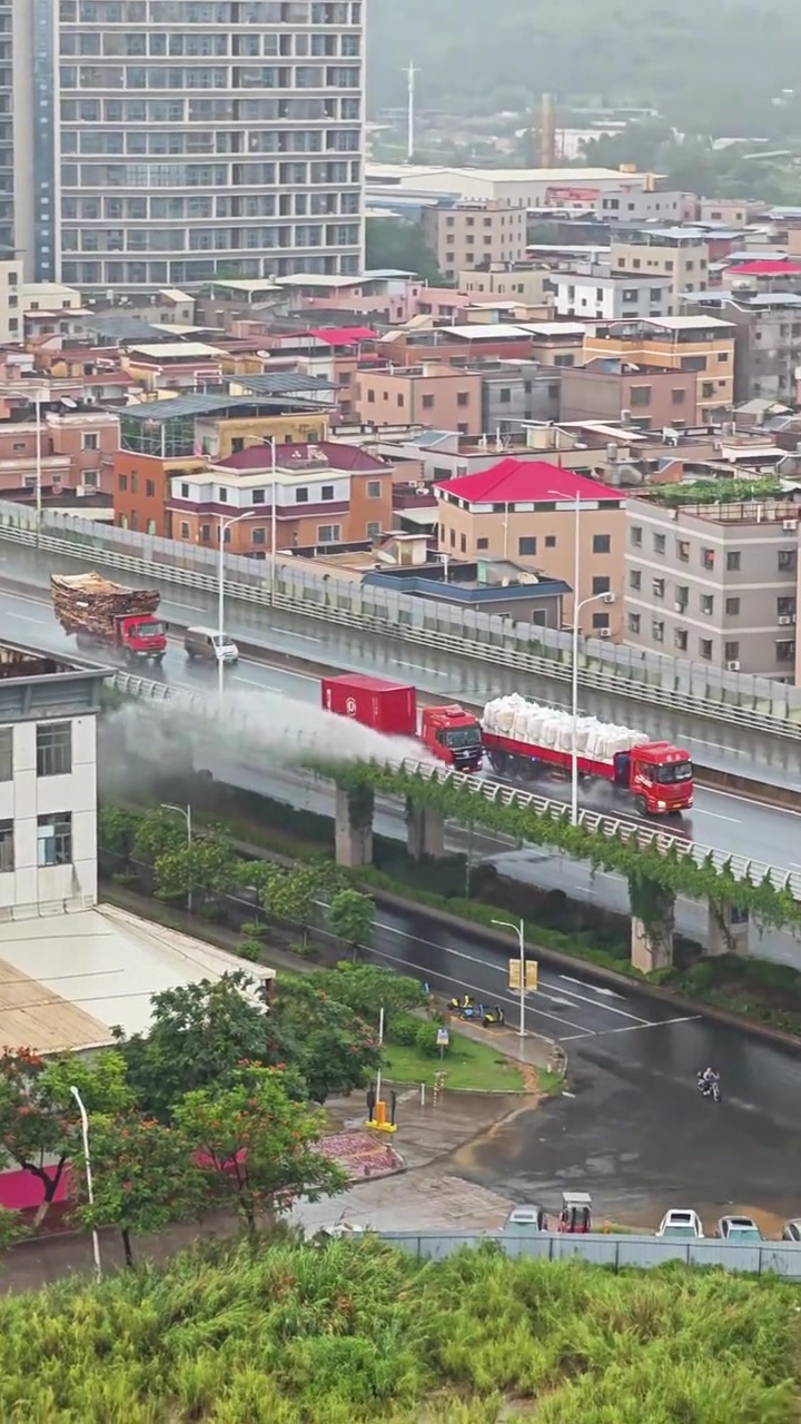 天气预报：今天桥下有局部阵雨