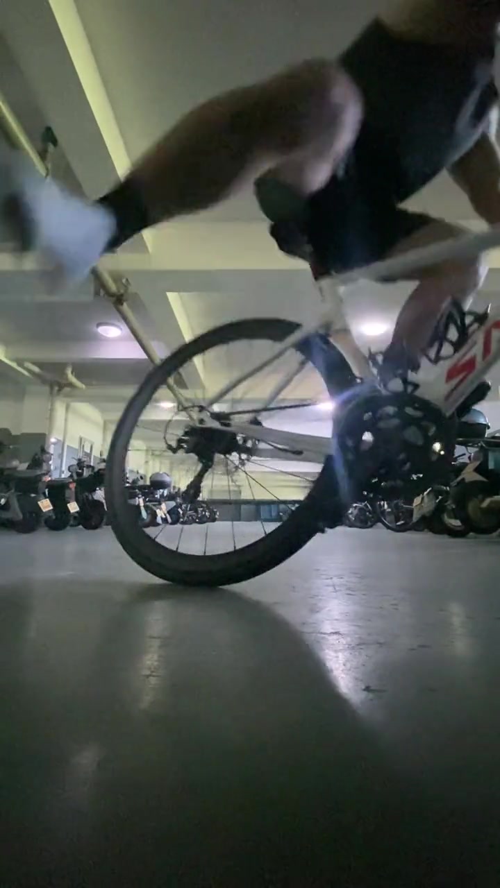 自行车：我都没叫，你叫啥呢