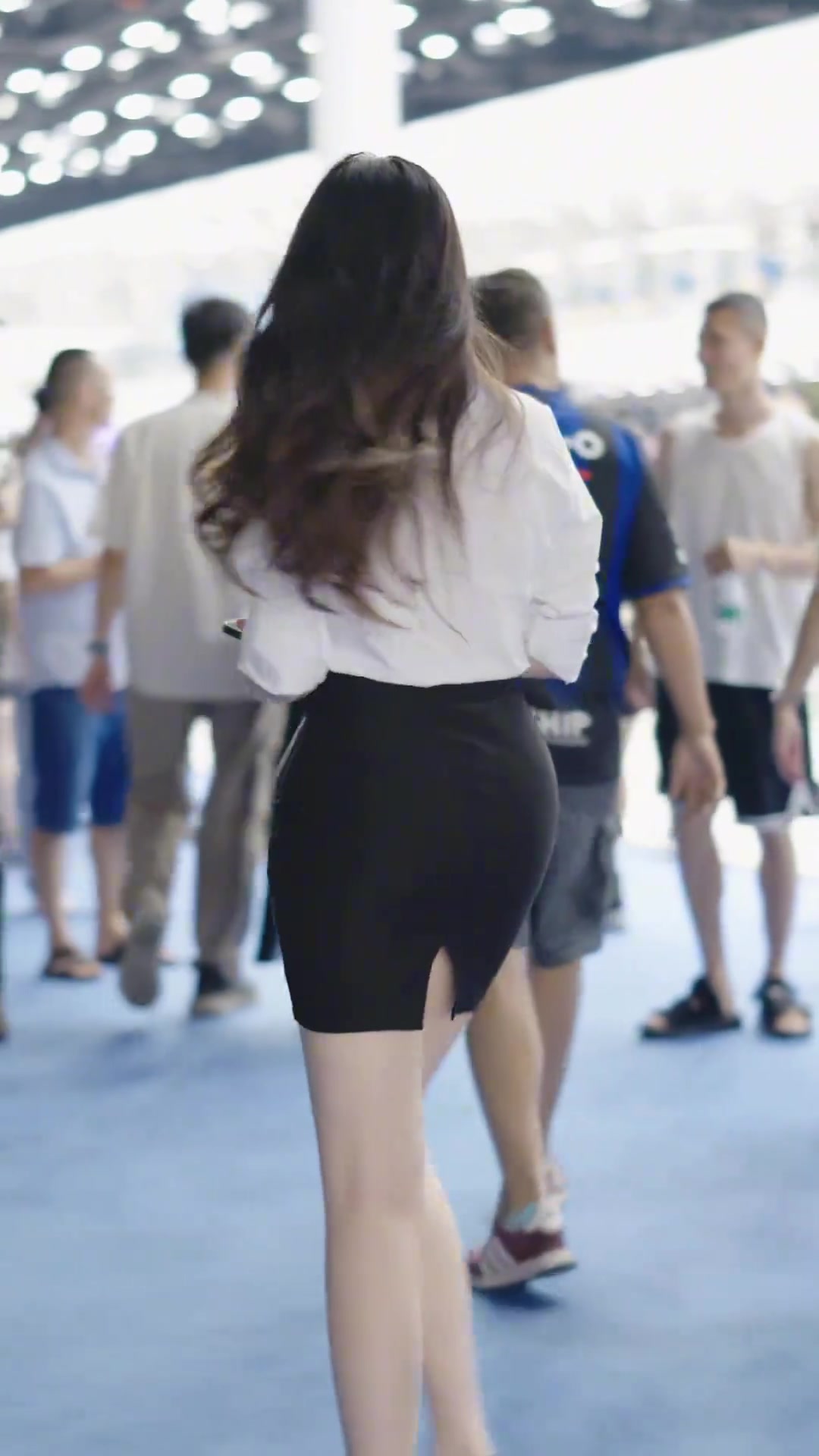 车展这个小姐姐能打多少分呢