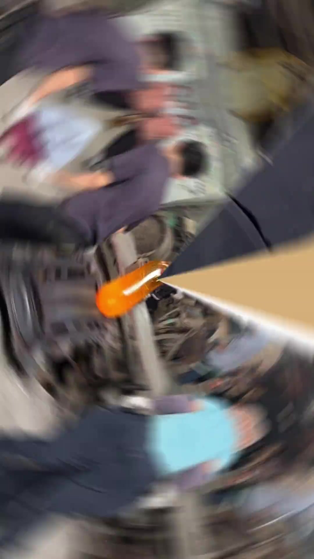 这是青蛙王子吹制师傅吗