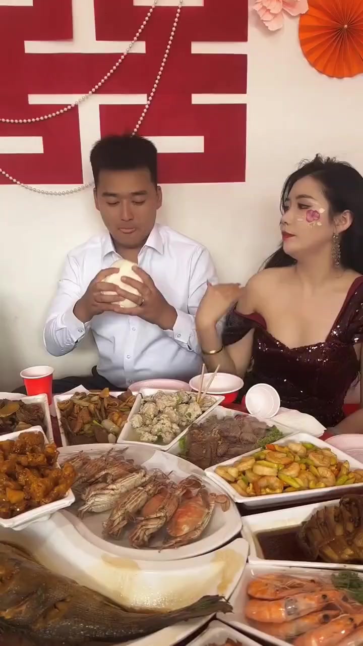 这个叫咬福，口越大福越多