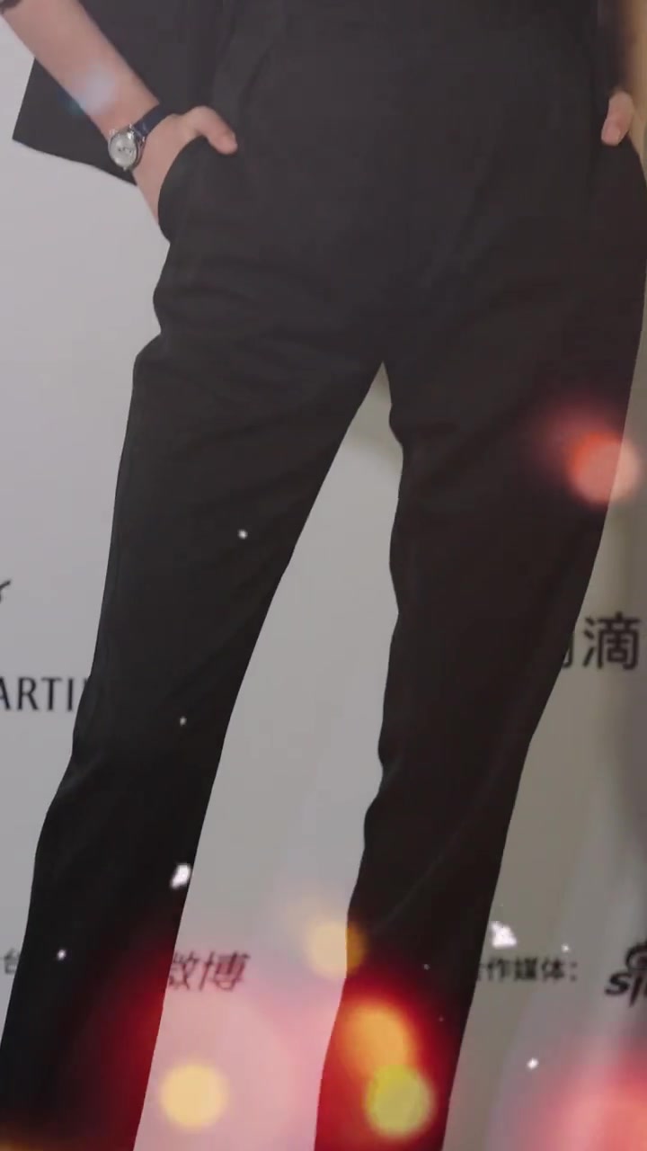 孙怡为啥要把衣服扣子解开