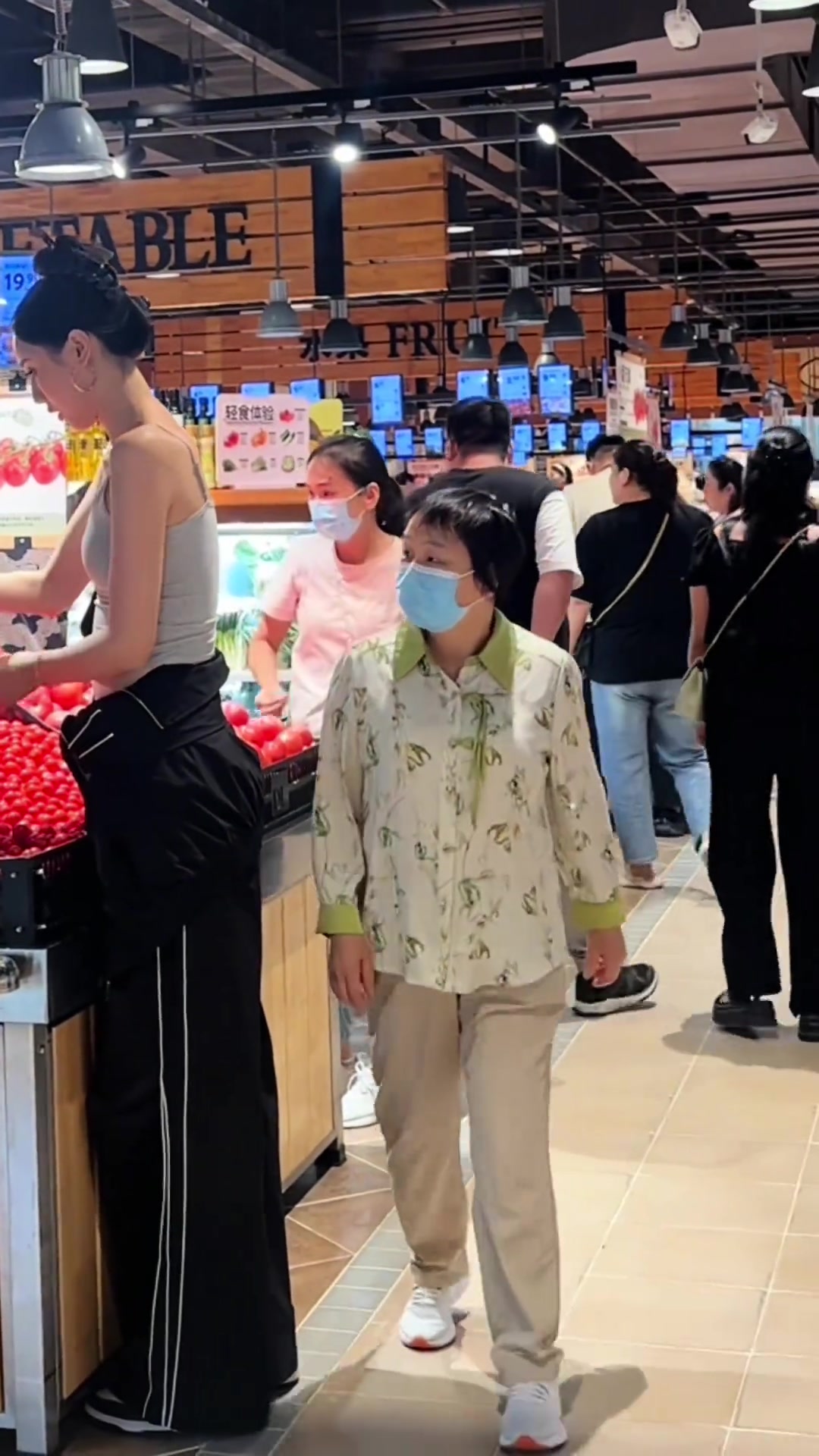 这种情侣一上街，真的回头率贼高！！