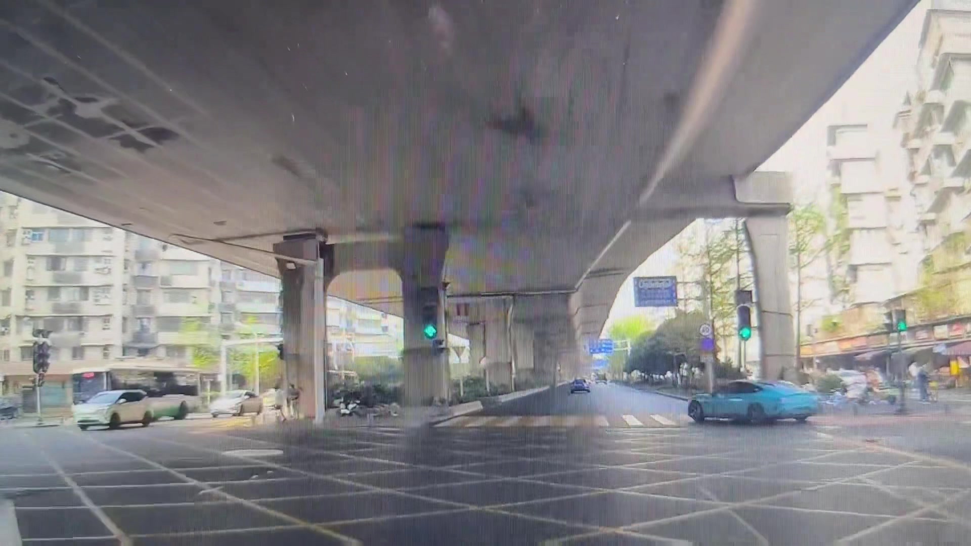 小米su7性能不错，但有些司机驾驭不了！