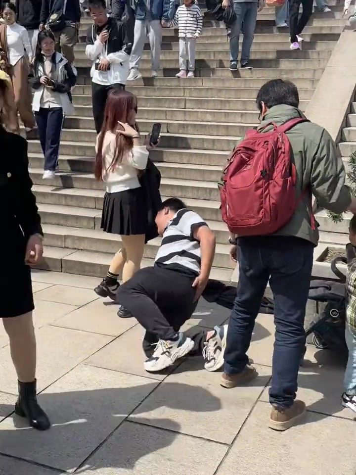 这就叫“痛并快乐着”