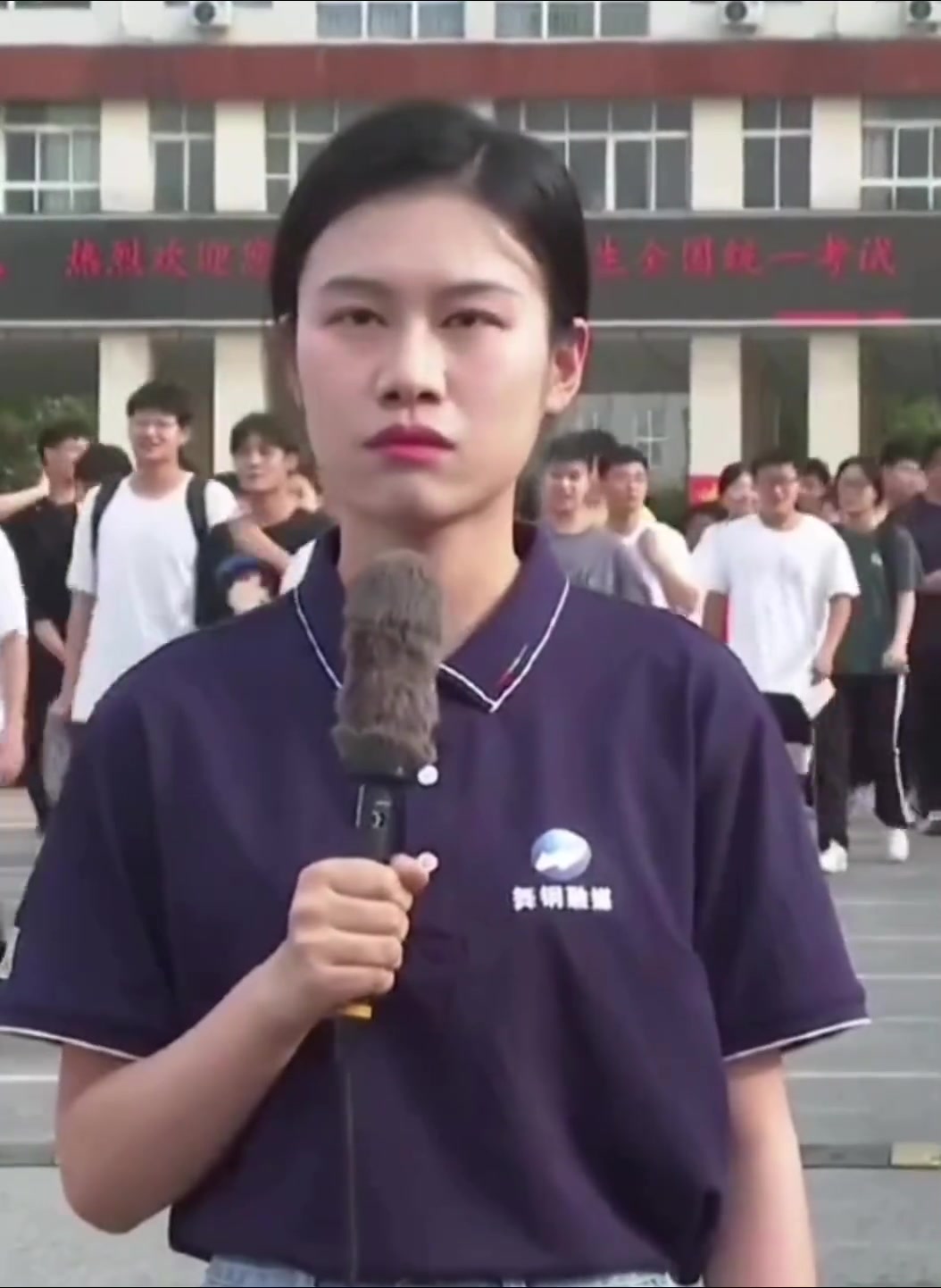 妹子脸变得好快啊！