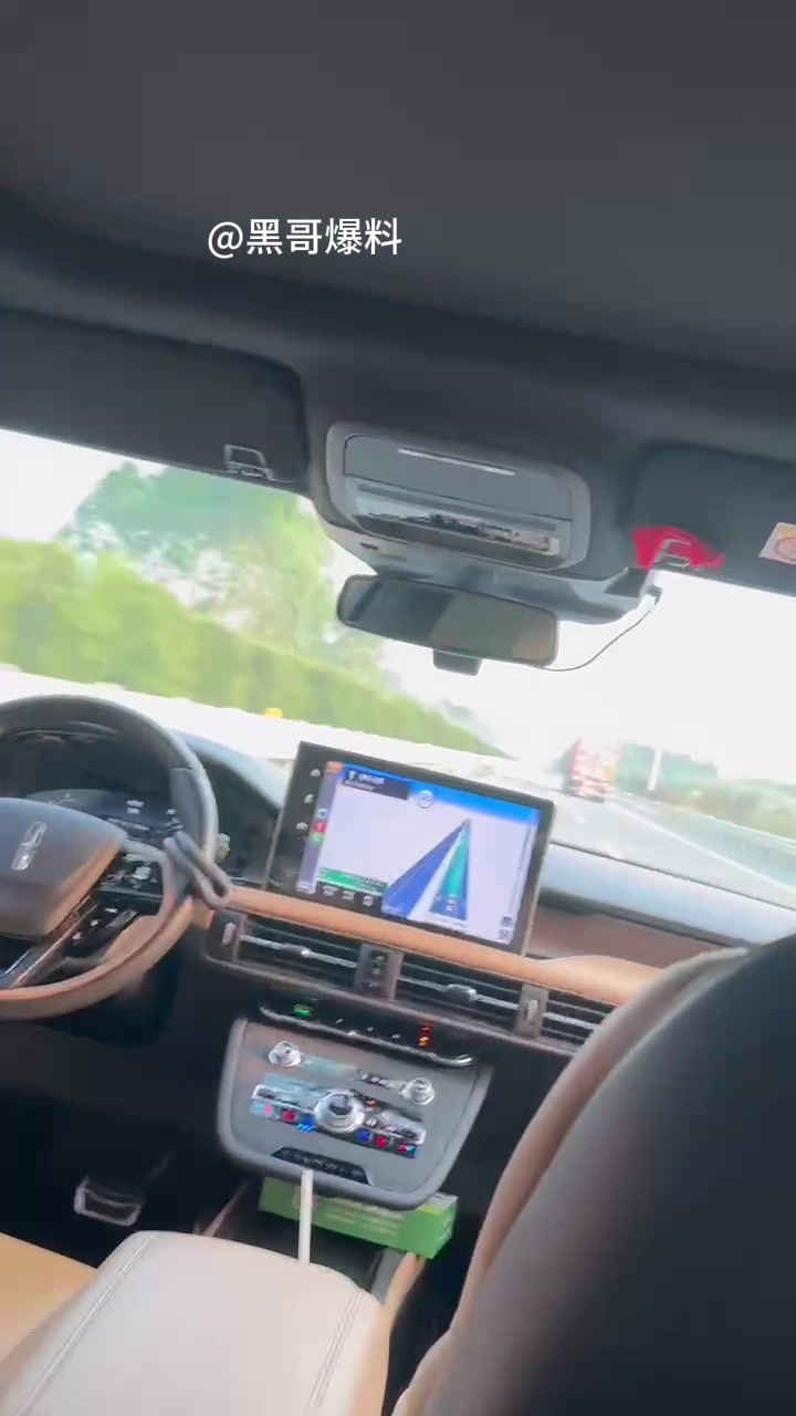 无人驾驶的驾驶位都不用坐人了