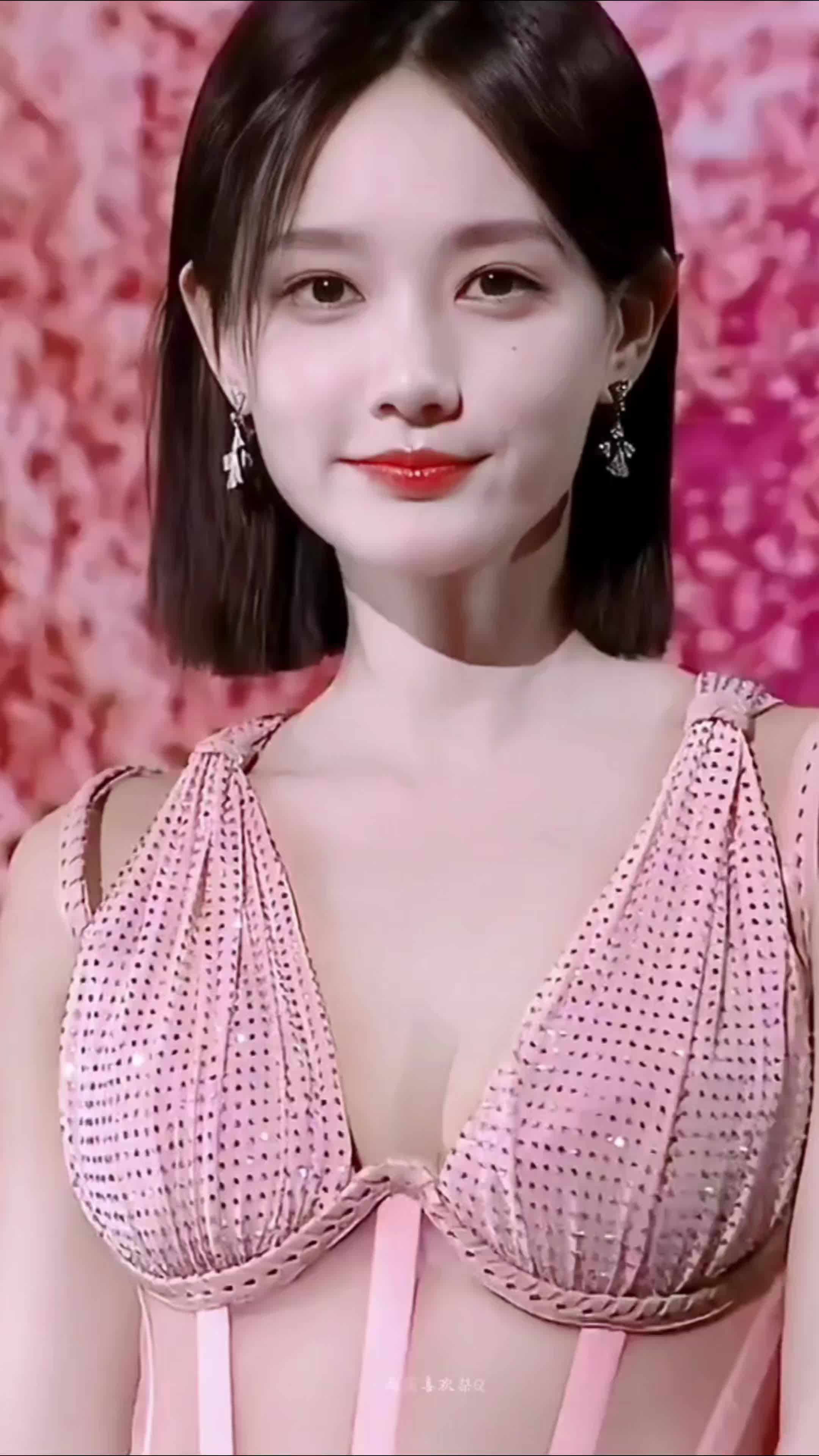 李一桐的这次穿搭可迷死人了！！