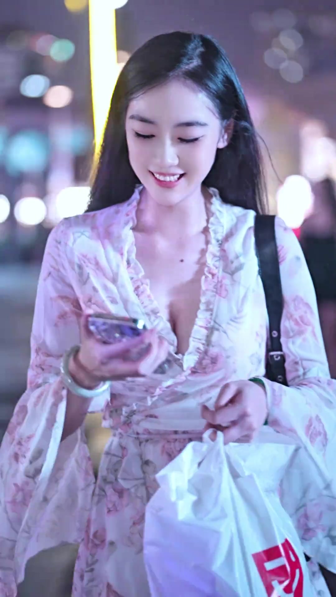 完了呀！小姐姐把择偶标准锁定在1米8