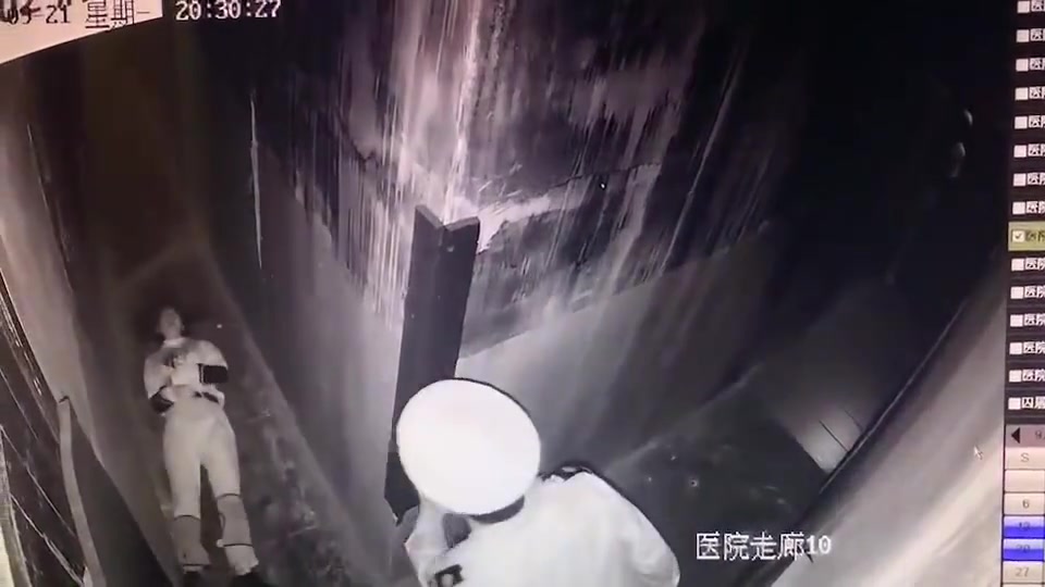 原来装死对鬼也有用！玩密室不讲武德哈哈哈哈哈哈哈哈！