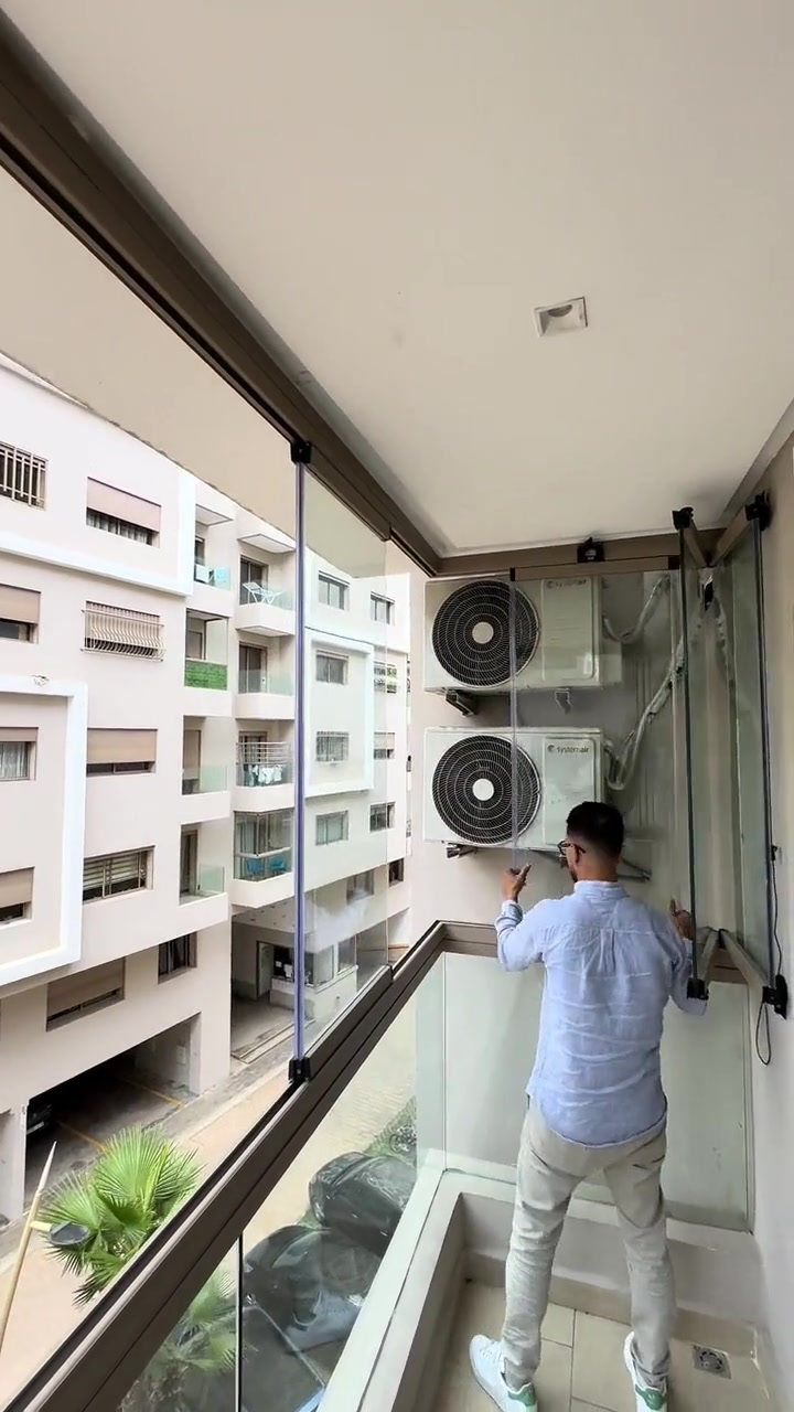 阳台折叠玻璃窗，这样设计安装简直太舒适了