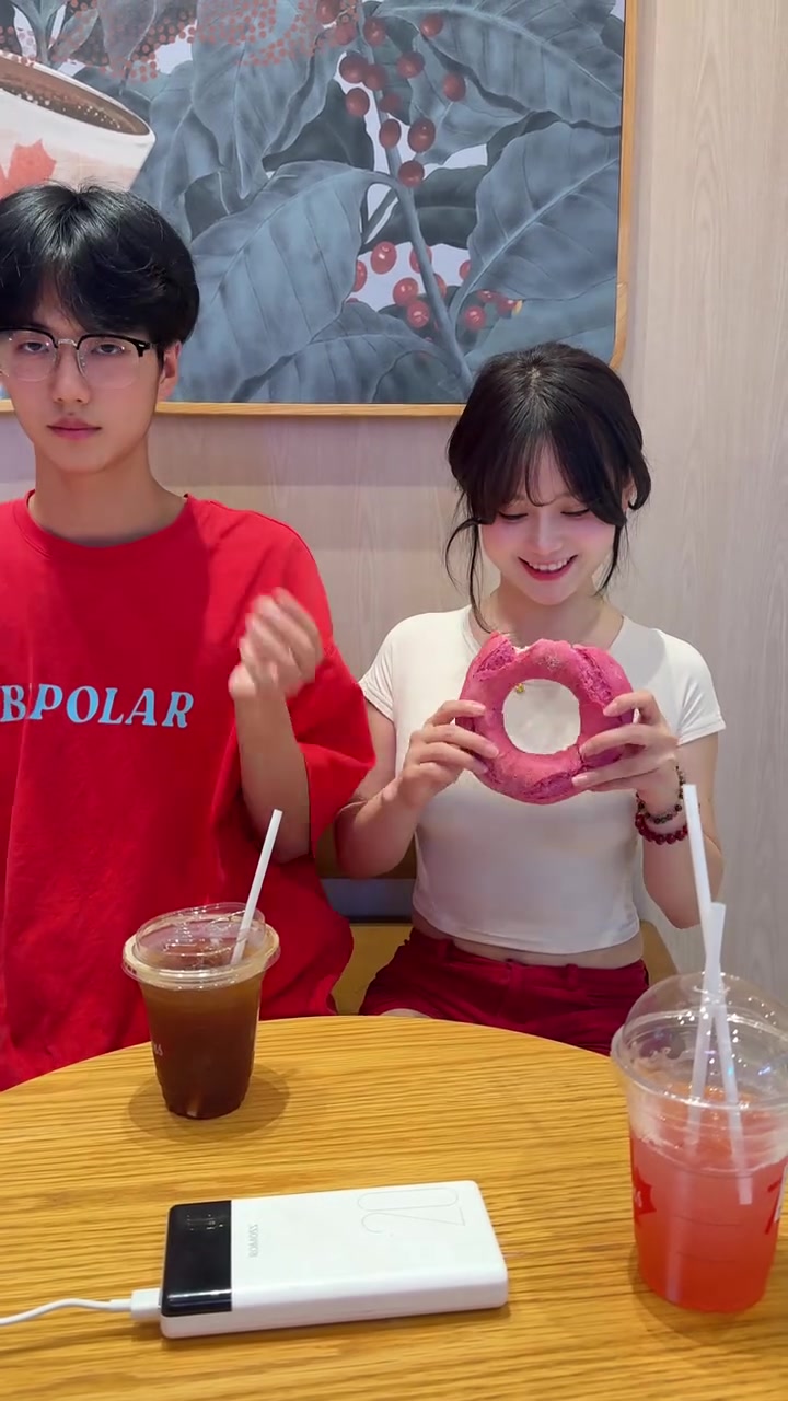 虽然很摆拍但是也太真实了