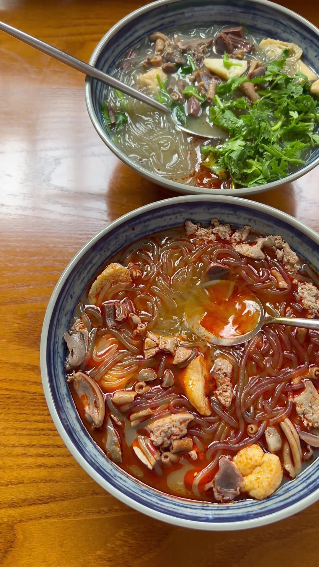 你俩都别争了，现在两碗都变成了我爱吃的样子