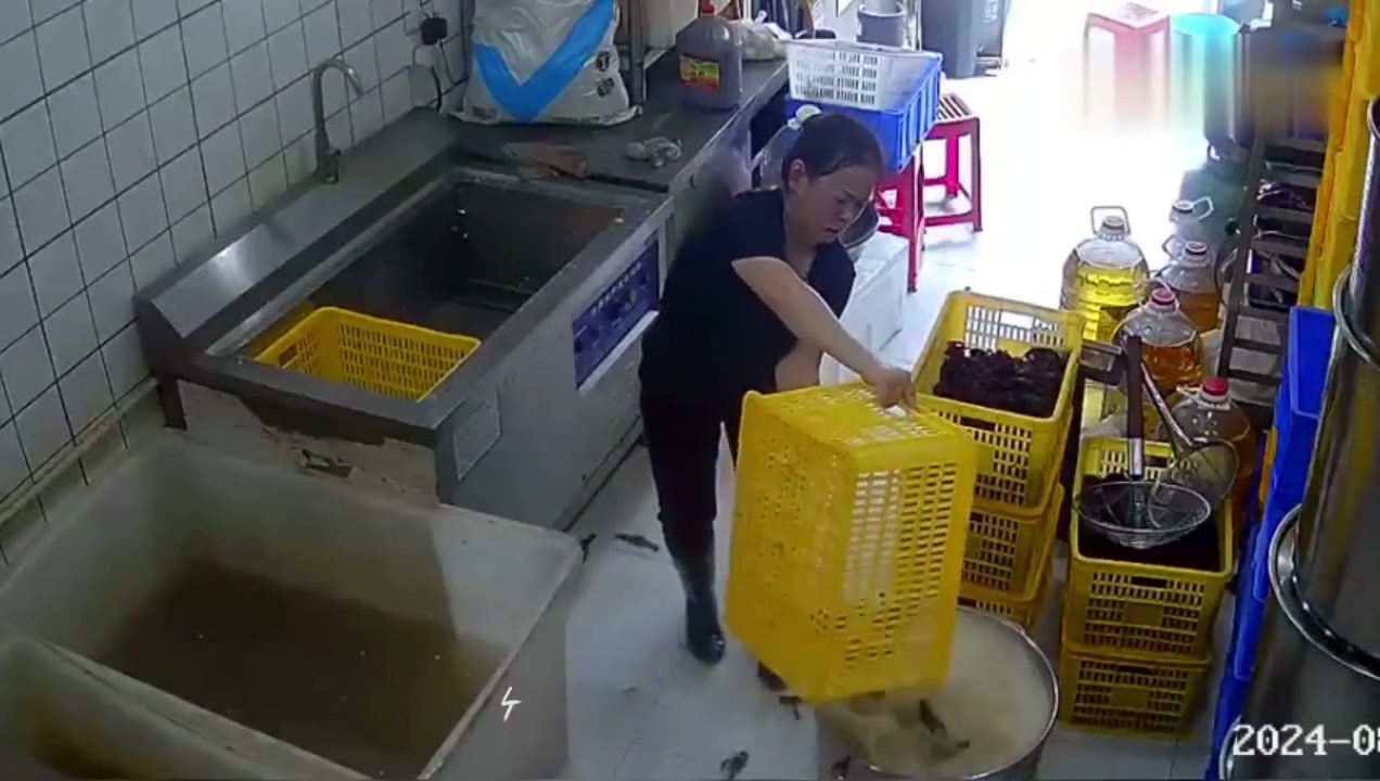 成事不足败事有余，说的就是这种人！