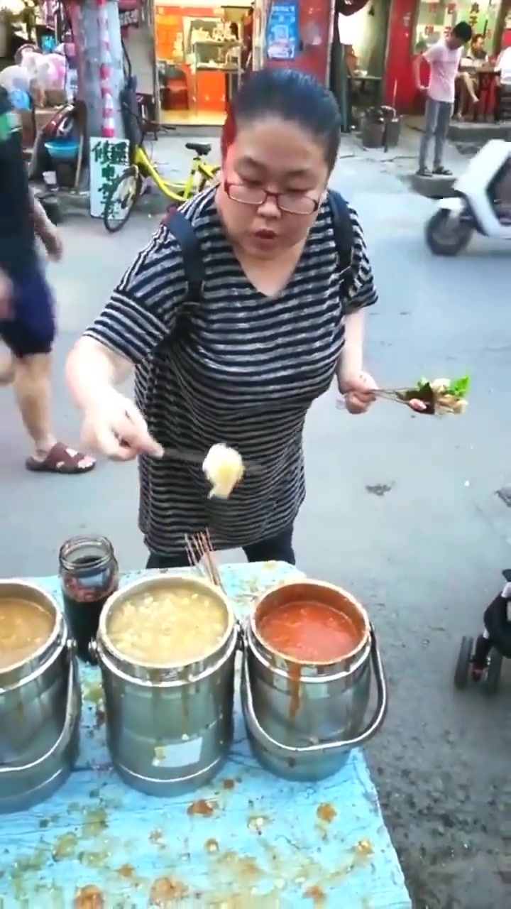 一口一个确实没什么问题，就是看得瘆得慌！