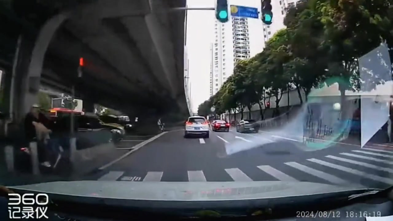 兄弟！你摊上事了！你摊上大事了！