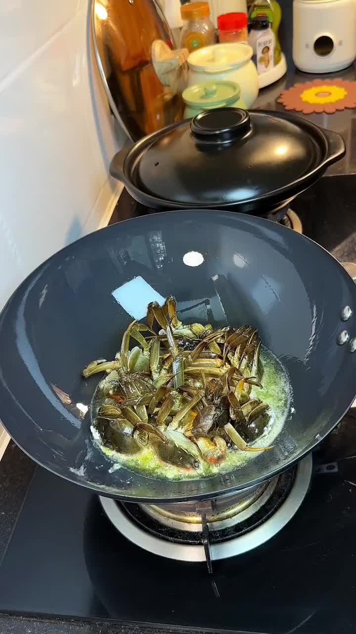 秋天的第一顿香辣蟹真的把我馋哭了