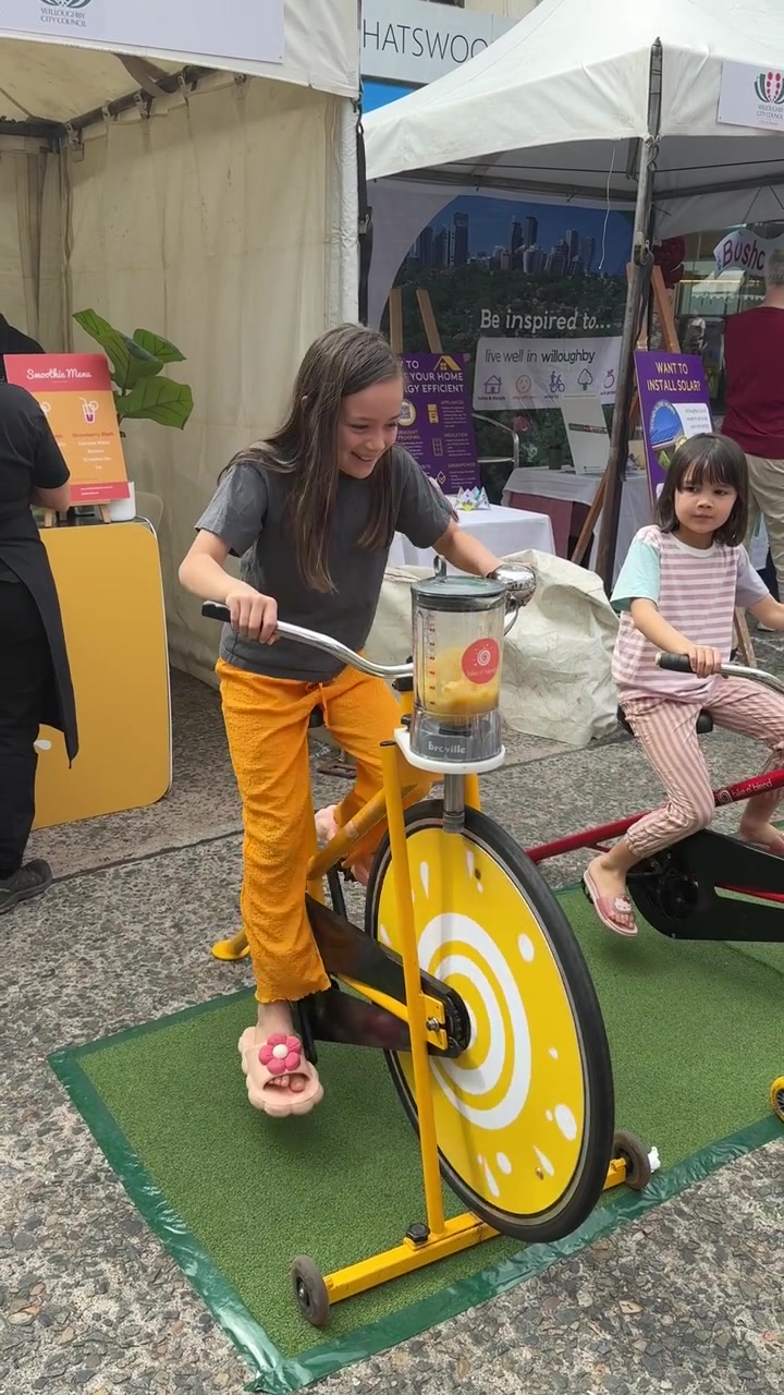 店主还挺聪明，让顾客出力！高，实在是高！