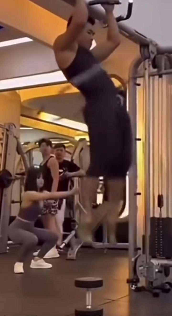 健身房里都看傻了，好一个专线训练