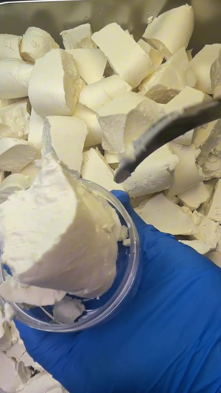 最后说一遍，我是做酸奶的，不是卖勺子手套的！！