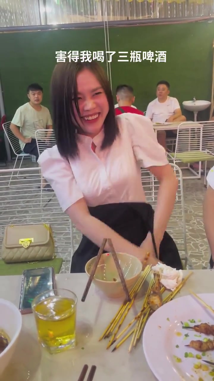 后面的大哥都看呆了！！