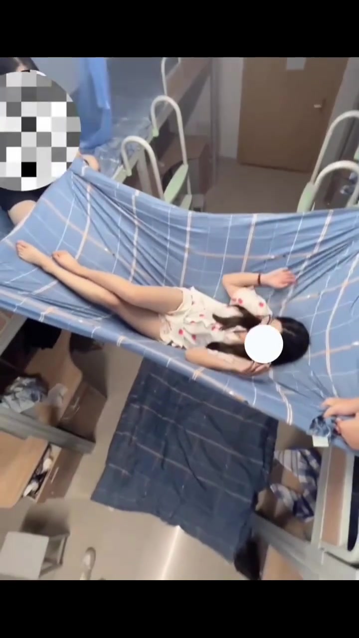 注意安全啊！这摔下去可不得了