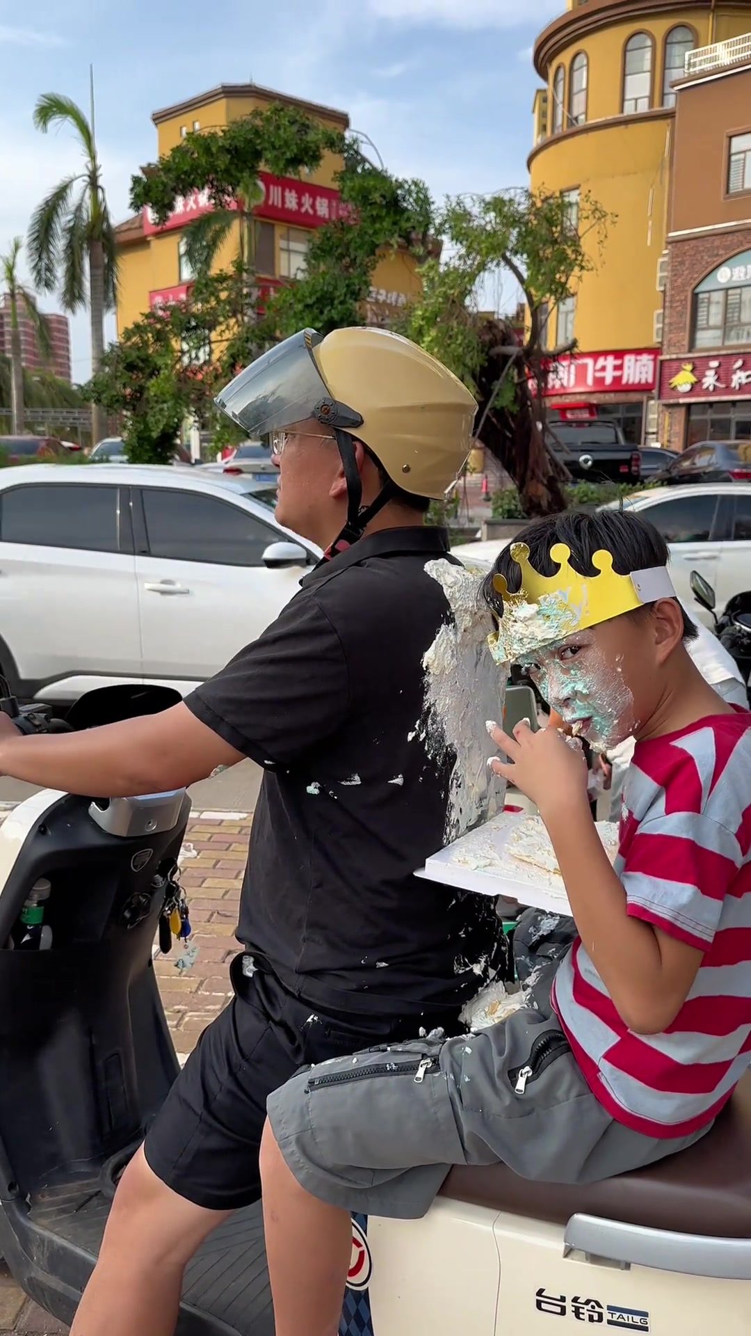 以前不理解我爸爸，现在发现我都共情不了小时候的自己！