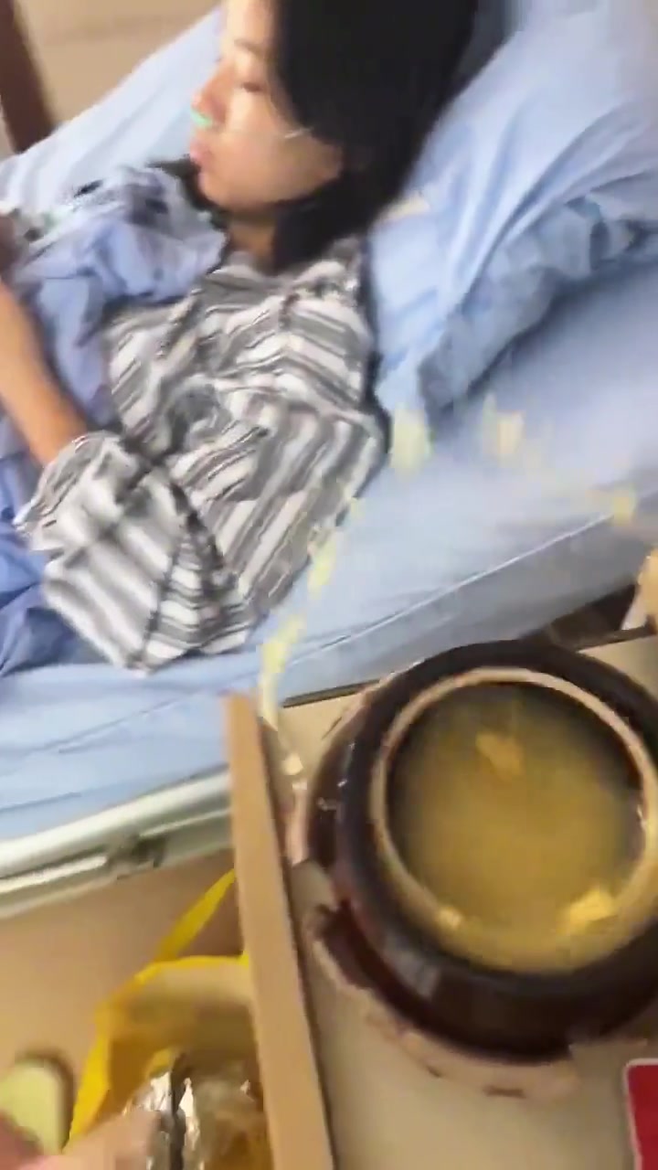 没有你的照顾你闺蜜早出院了