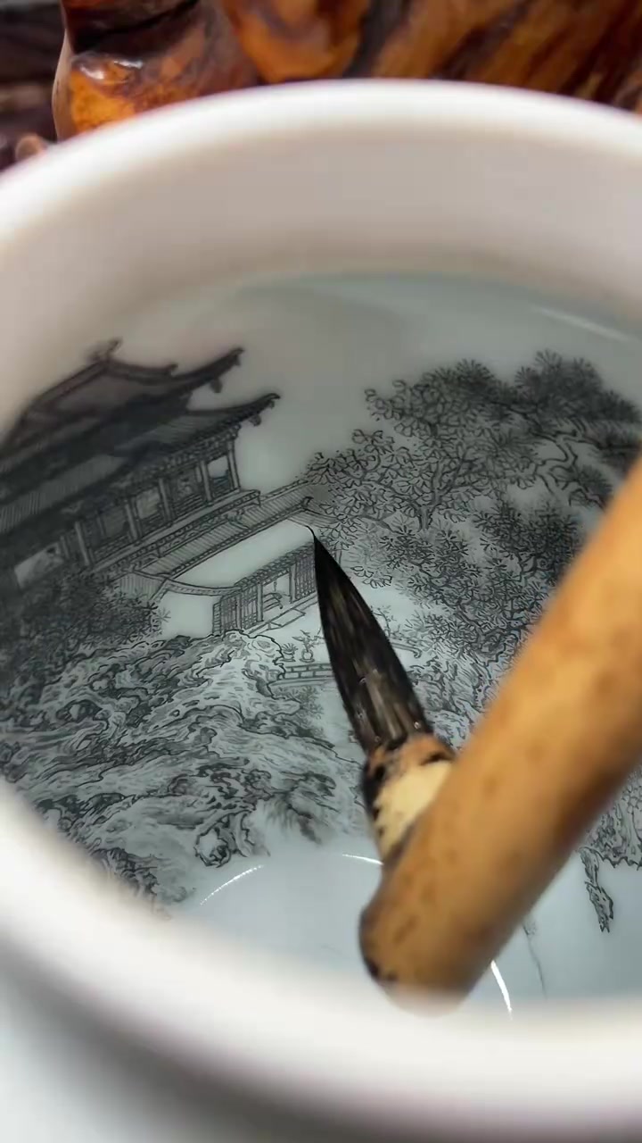 好巧的手，好神奇的瓶中画！！