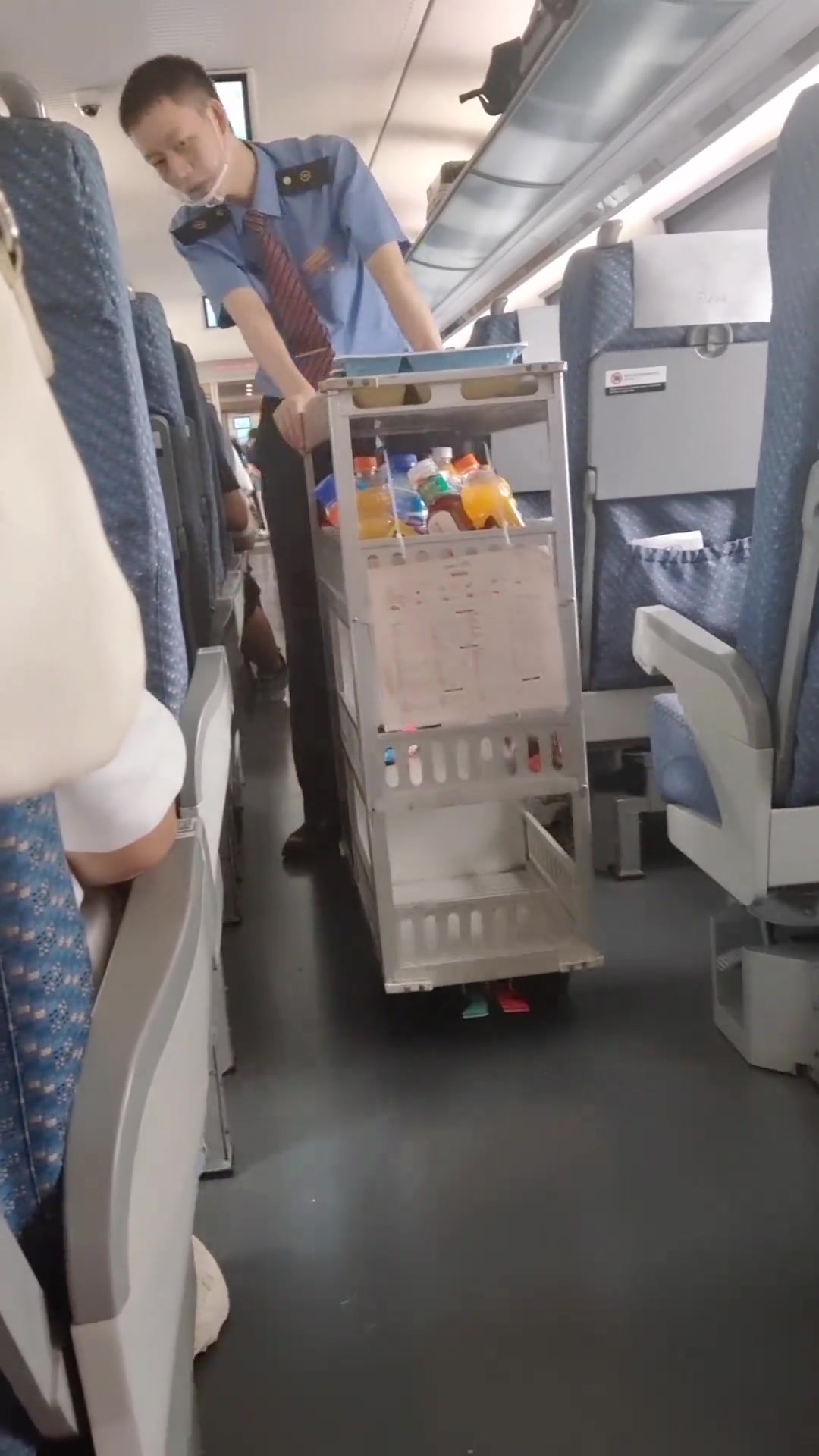 这是生怕别人听懂了给你买光嘛