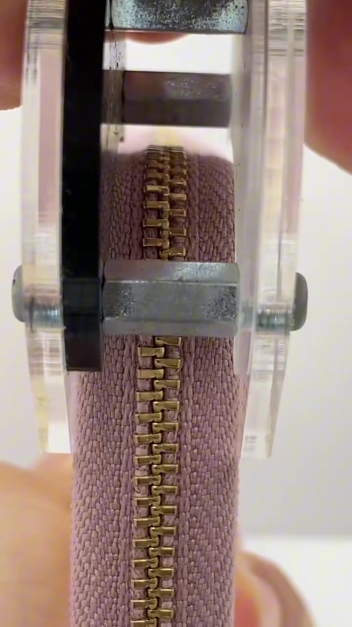 这个固定拉链的工具很实用！！！
