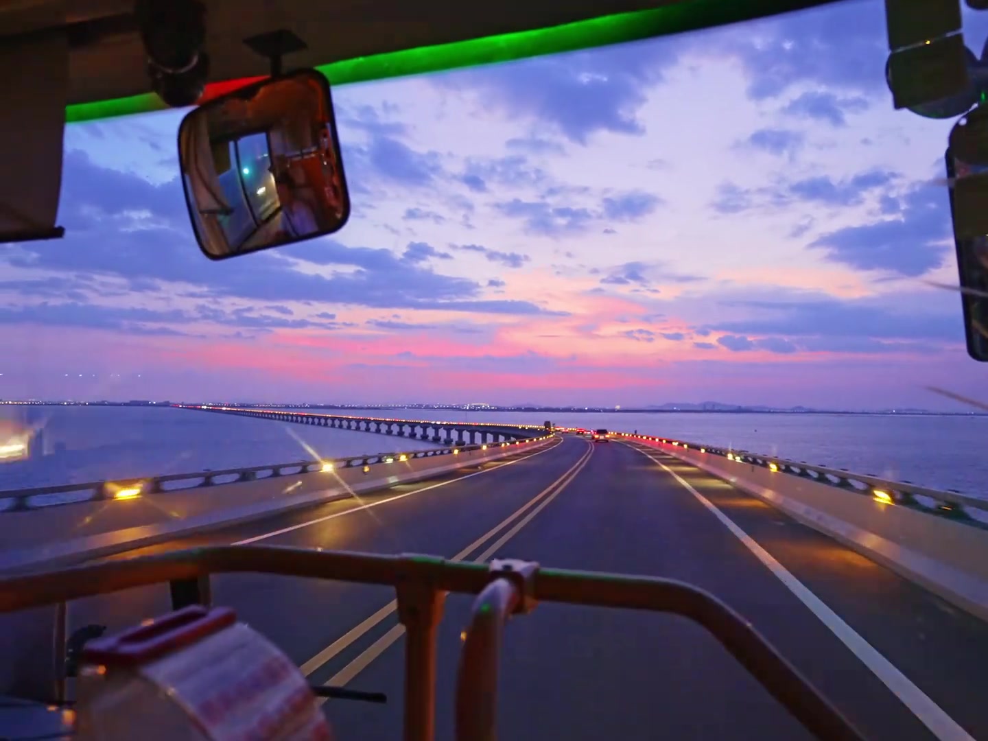 小怡然海边，公路，骑车，拍照，晚霞