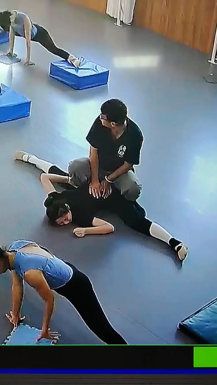 这算不算虐待学员啊...