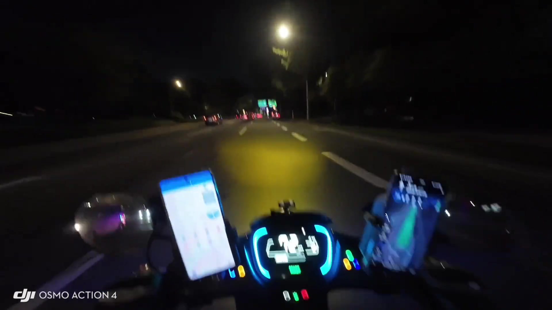 突如其来的压迫感，老家回来路过被铁骑给