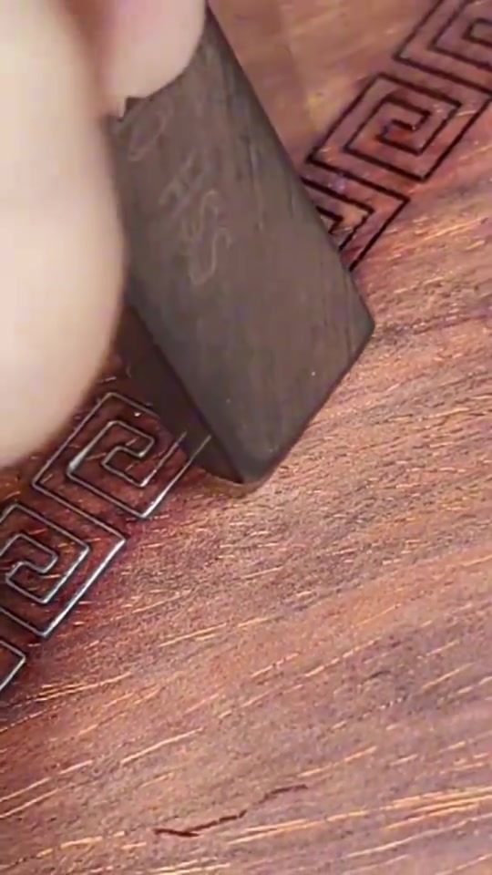 这绝对的技术活啊！木制工艺，镶嵌制作！