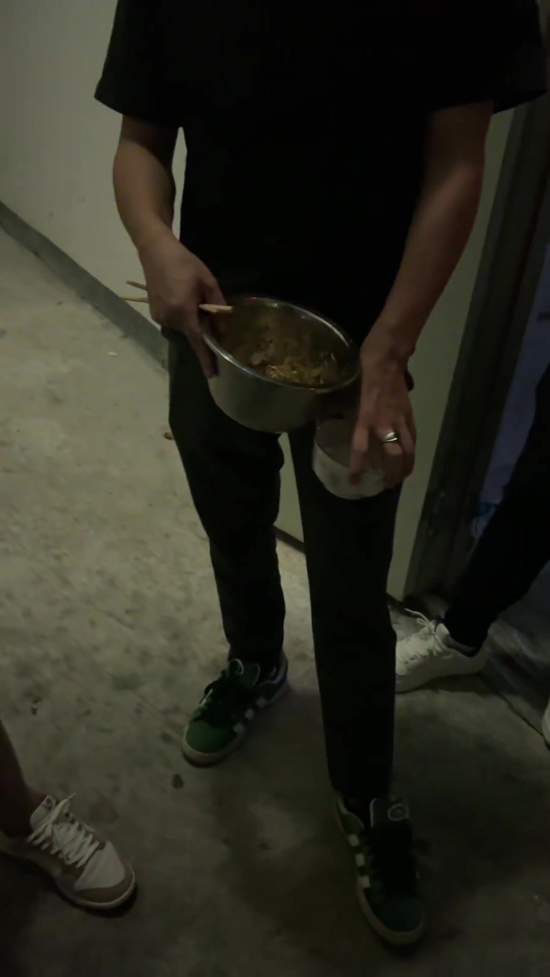 吃饭的时候吵架可以不要分手容易扫地出门
