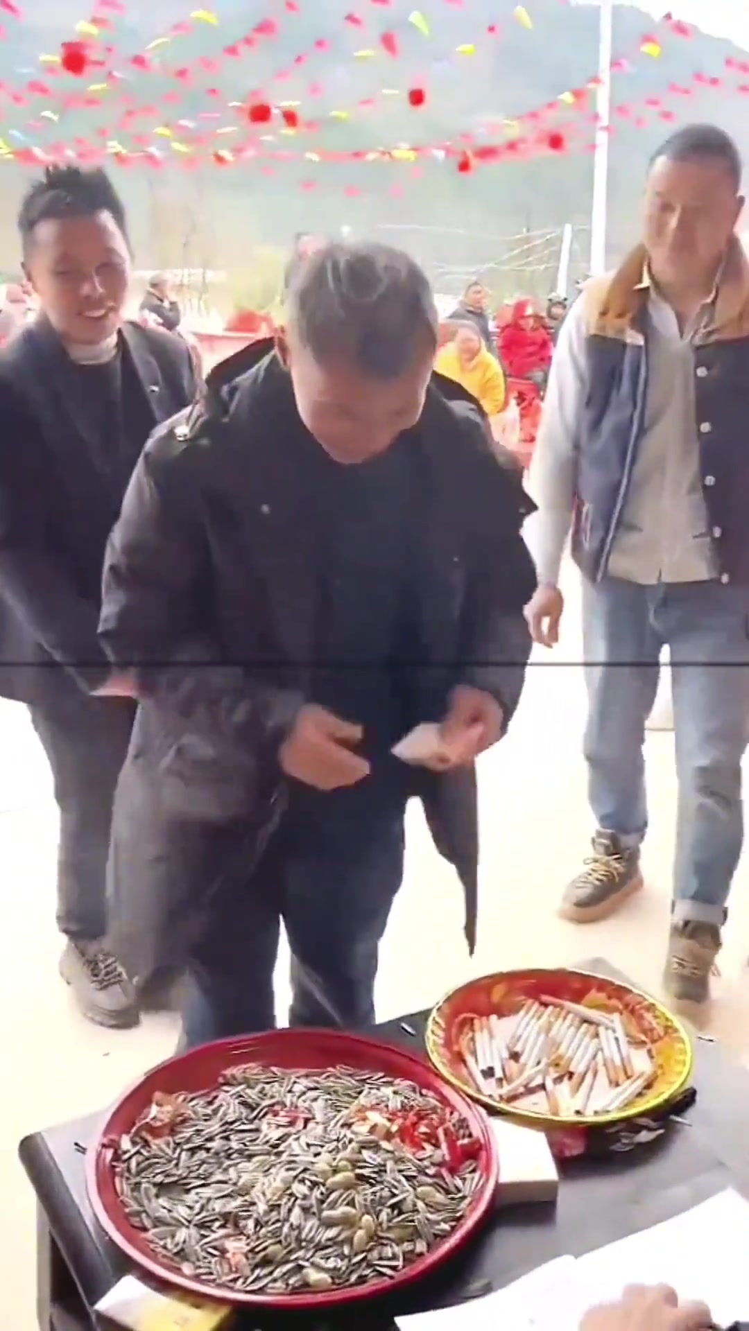 气的饭也吃不下去了