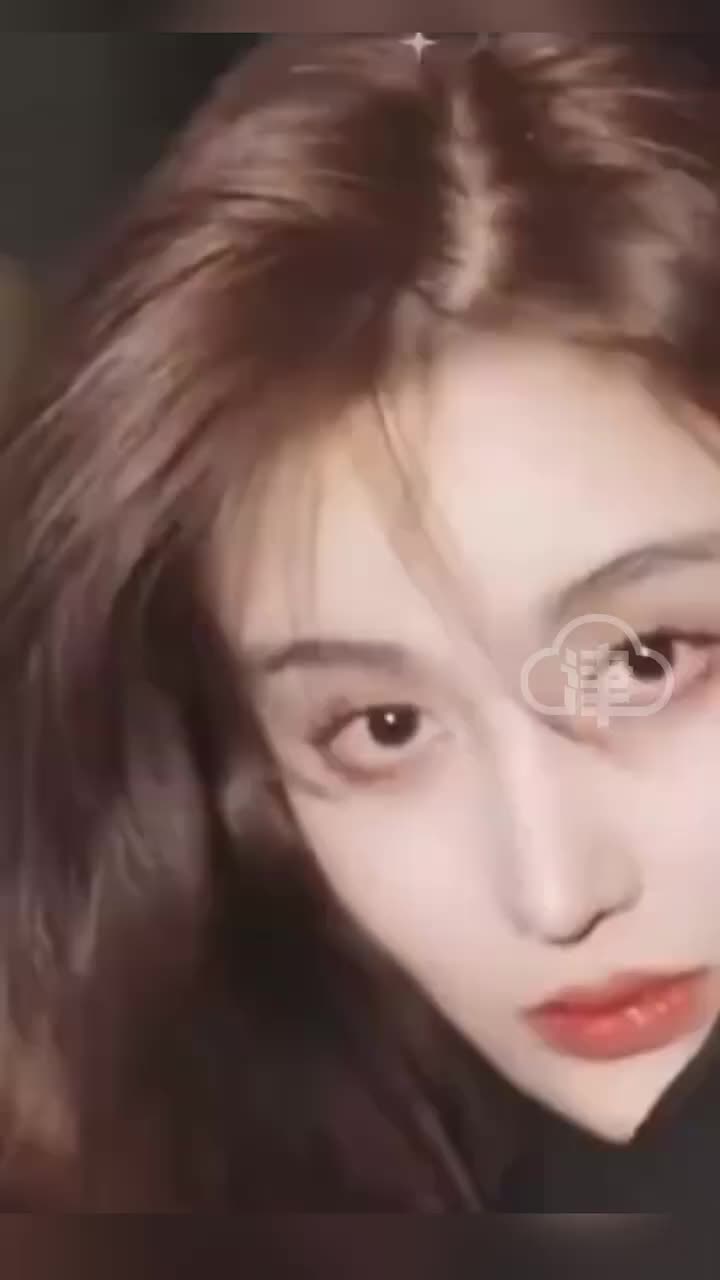 秦霄贤前女友辛雨锡发文称，秦霄贤在恋爱期间出轨！