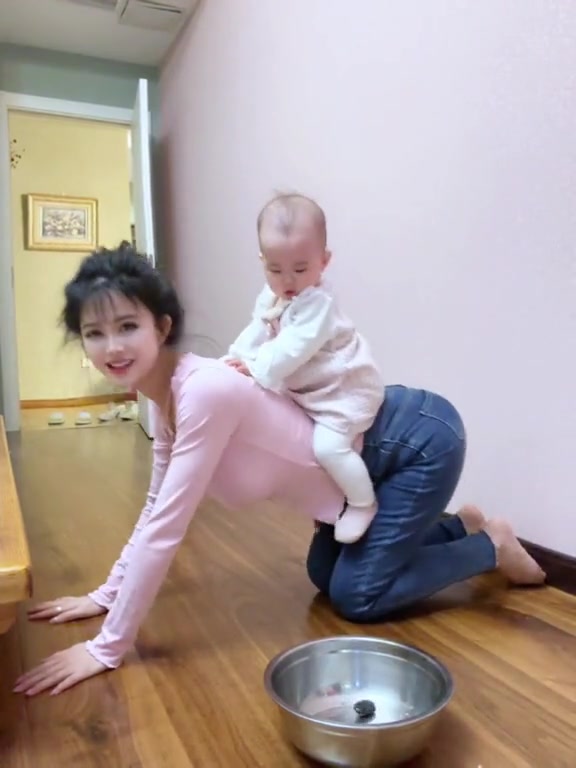 我也想坐这样的摇摇车！！