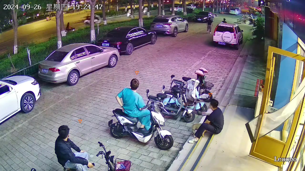 一生爱看热闹的中国人狗：我也去