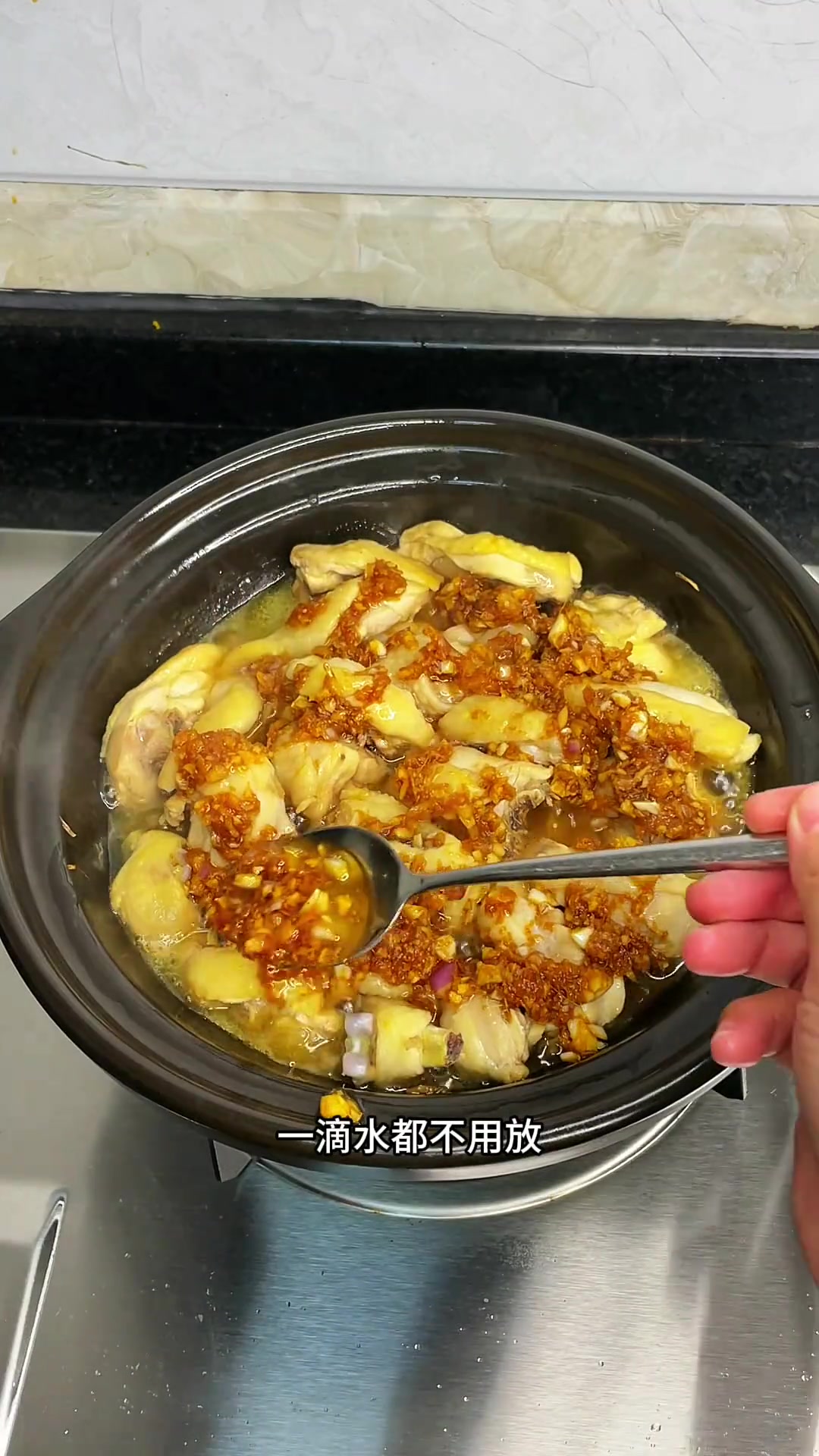 广东人都爱吃的沙姜鸡！做法也不难哦！