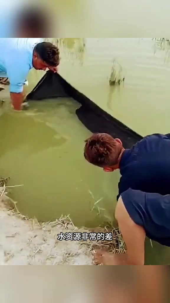 我打赌国内每一个钓鱼佬敢挑战这里！印度恒河抓鱼！