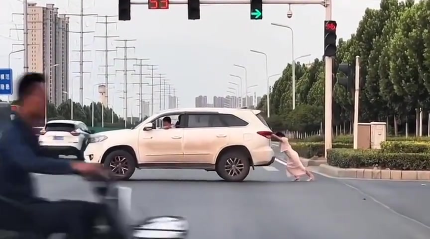 成功男人的背后总有个女人默默付出