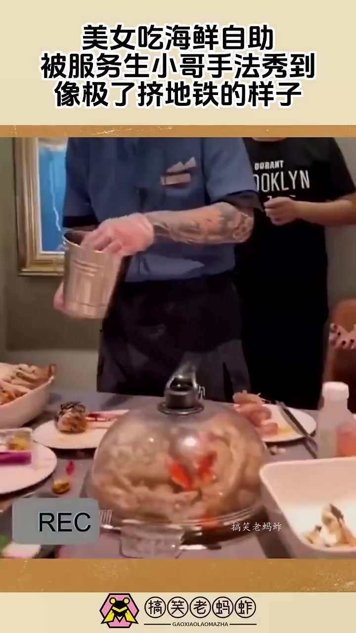 比较像印度挤火车的样子