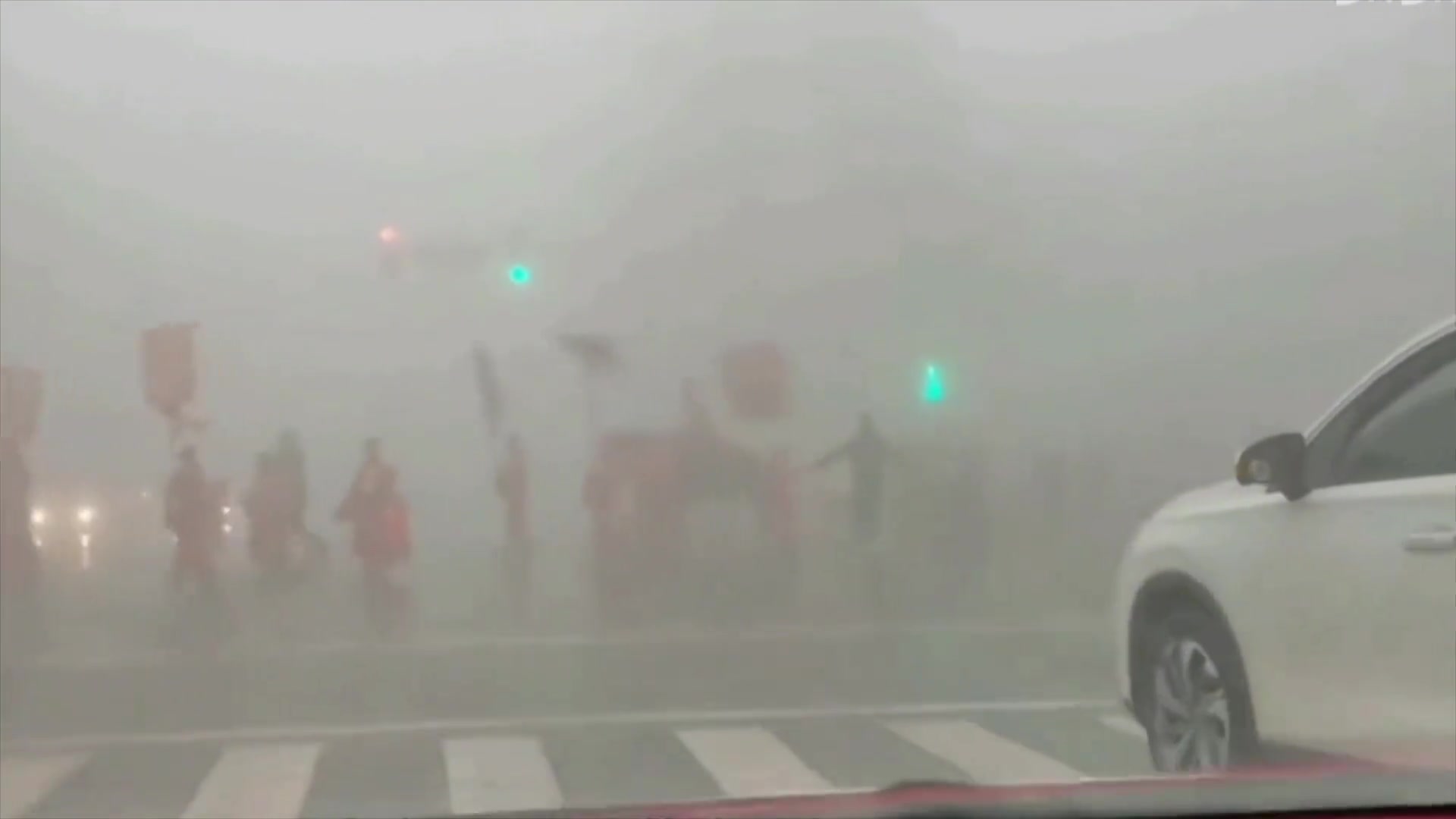 这感觉，这氛围我第一次觉得办喜事有点吓人